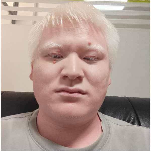 30岁岁安徽单身帅哥 - 广东吉缘网